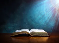 Bibel lesen (Foto: Sekretariat Pfarramt)